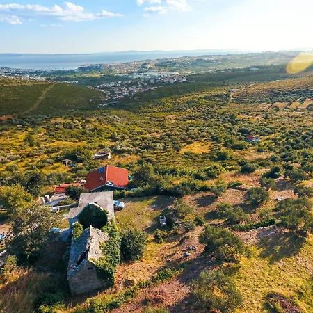 Olive Garden House In With A View & Bbq